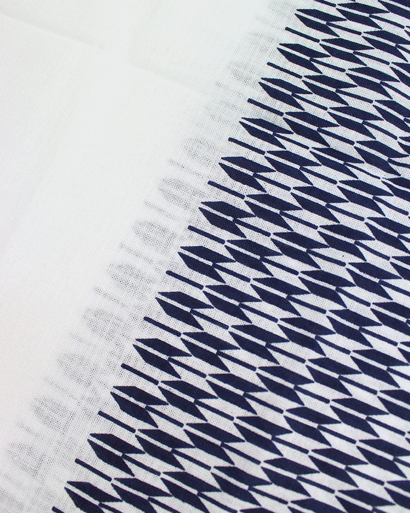 Tenugui, Classic, Komon, White And Navy Yagasuri Split - Image 3